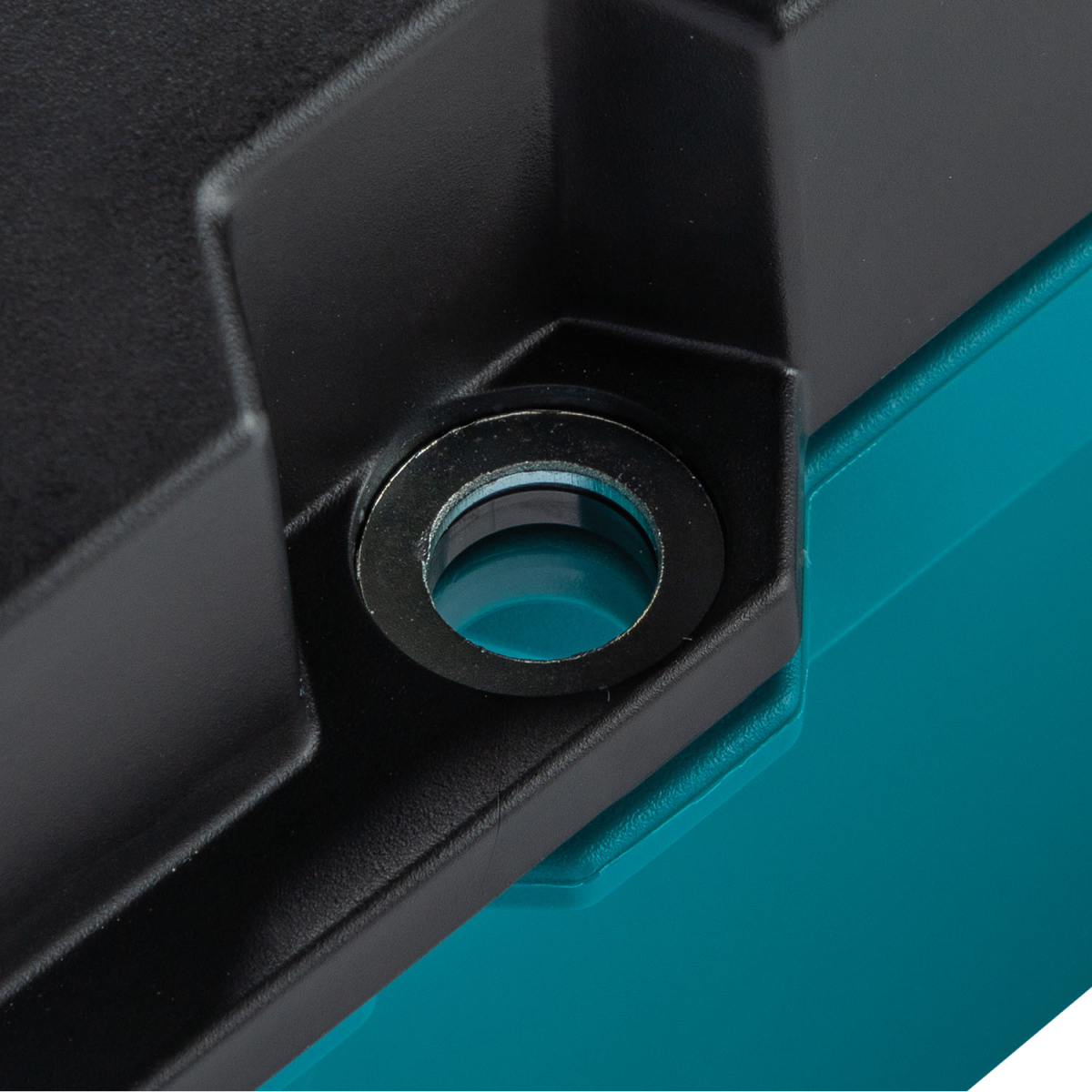 Makita P-91039 MakTrak Medium Toolbox