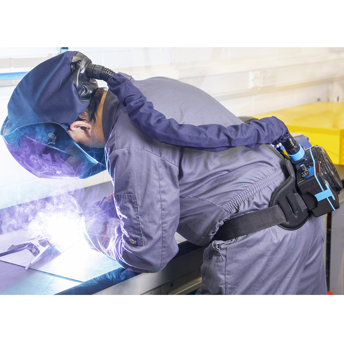 Sealey PWH616 Welding Helmet with Powered Air Purifying Respirator (PAPR) Auto Darkening
