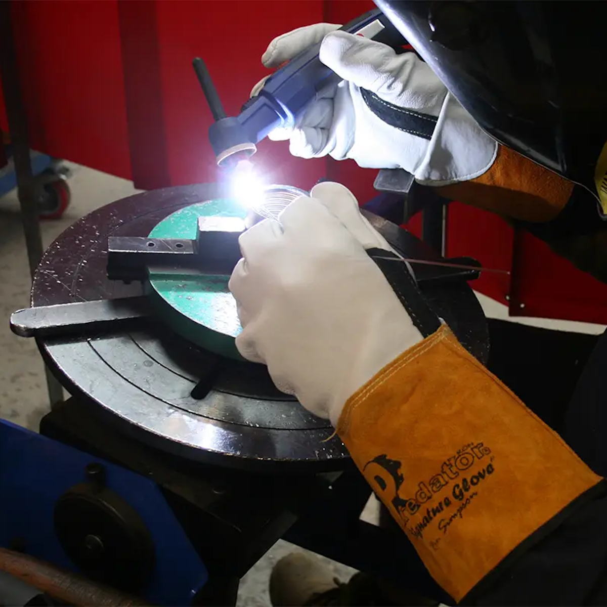 Predator PRED6 Signature TIG Welding Gauntlet 2121X 412X4X - Size 10
