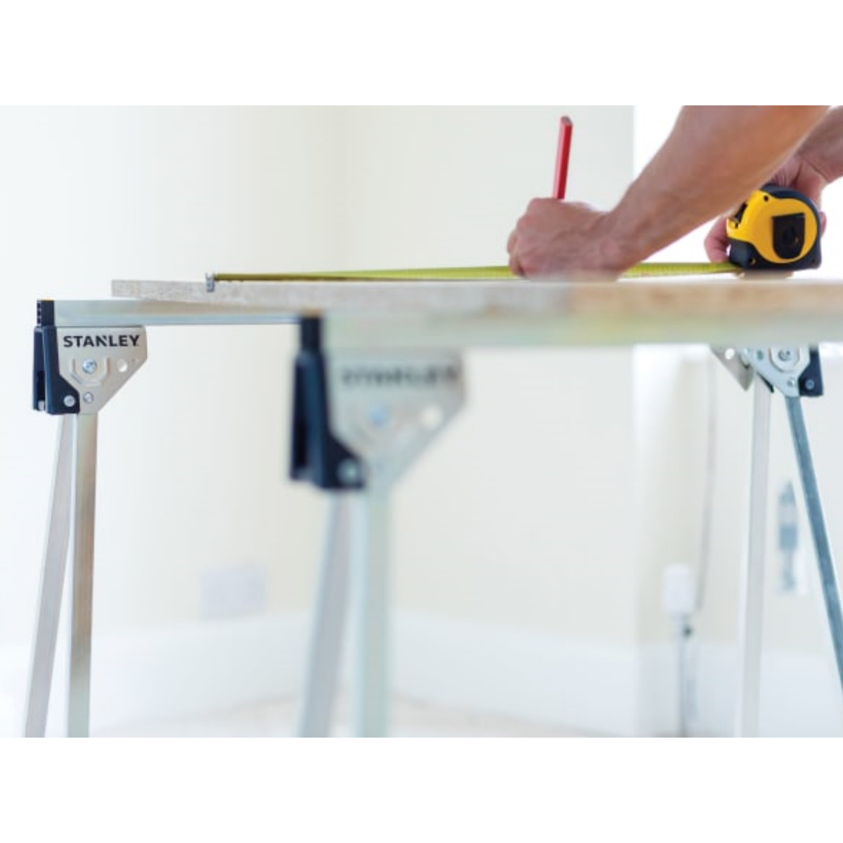 Stanley STST81337-1 Essential Metal Sawhorses (Twin Pack) STA181337