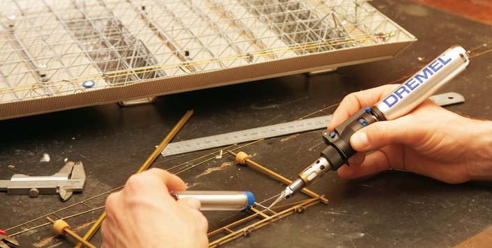 Dremel F0132000JA Versa-Tip Gas Blow Torch 2000-6 With 7 Accessories