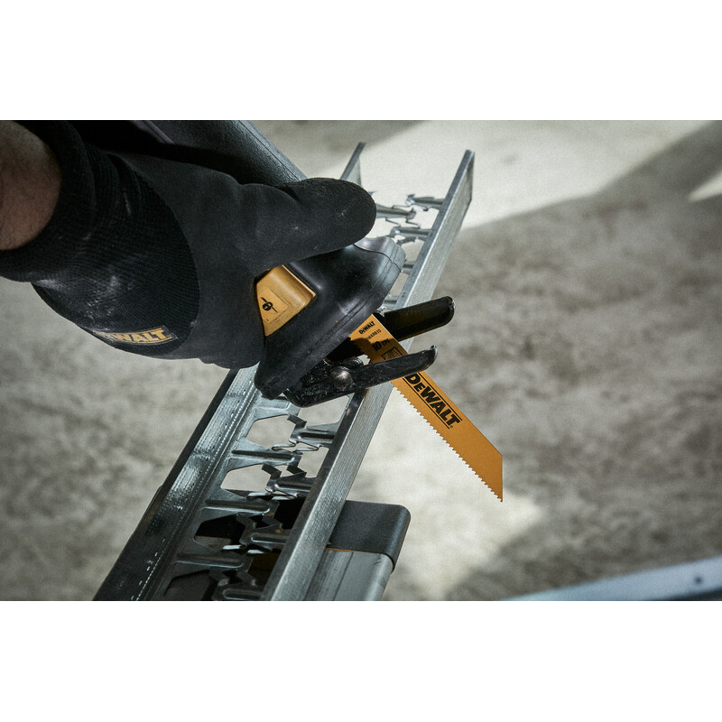 DeWalt DT2345-QZ 152mm Bi-Metal Reciprocating Saw Blades - For Universal Use (S922VF) Pack x 5