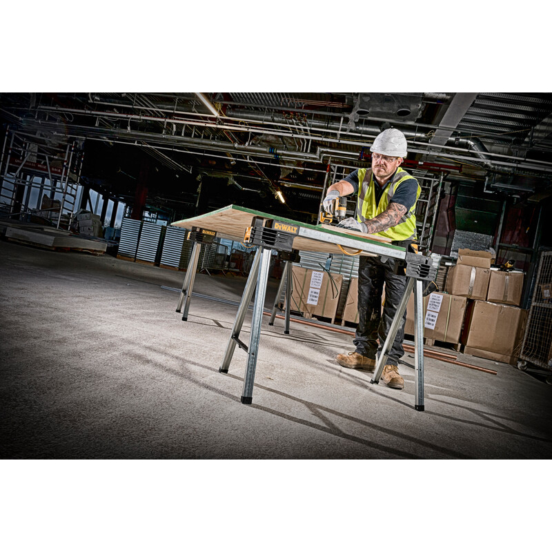 DeWalt DWST1-75676 Pack x 2 Folding Sawhorses 