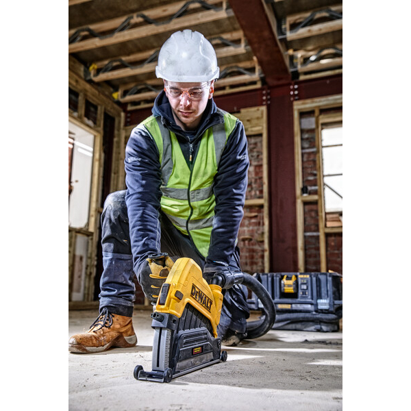 DeWalt DWE46229-XJ 230mm Concrete Cutting Guard